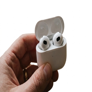 هدفون بلوتوثی اپل مدل AirPods 3